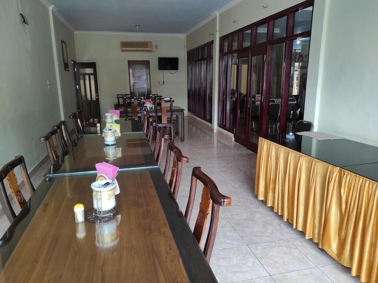 Hotel Randik Sekayu エクステリア 写真